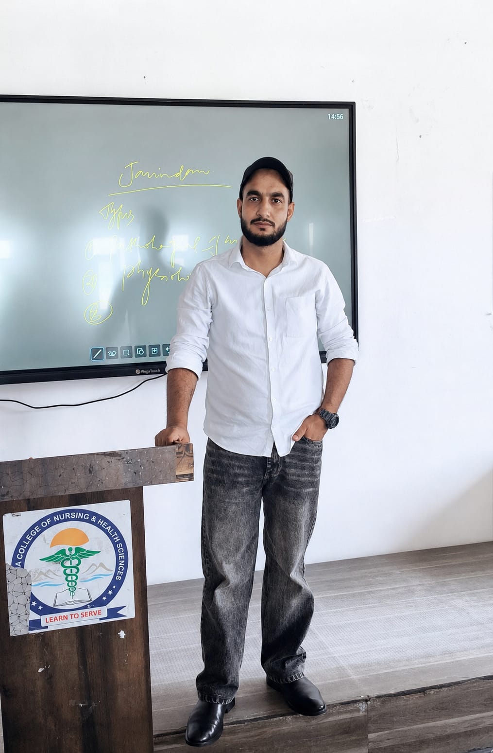 MUJTABA KAMAL 